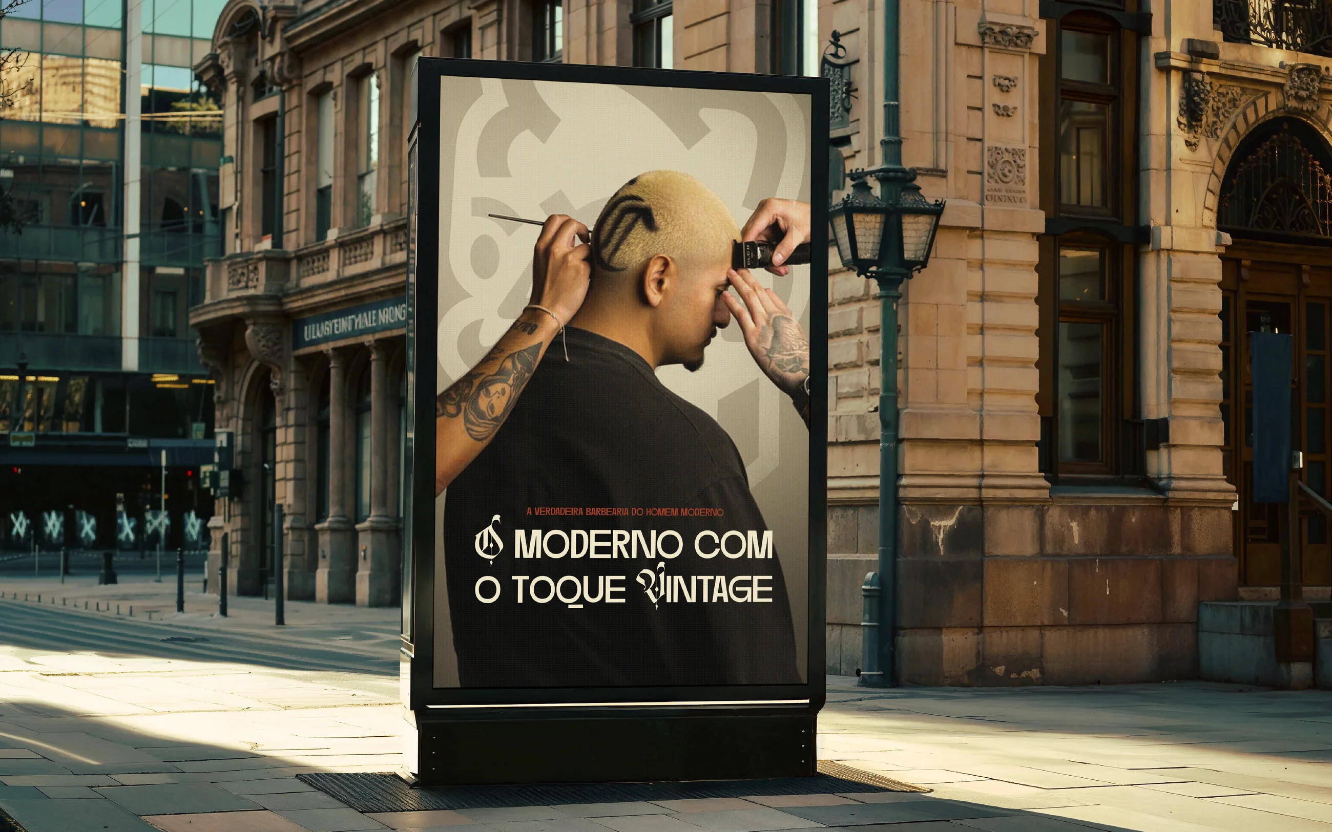 Aplicação 8 da identidade Calmon Barber